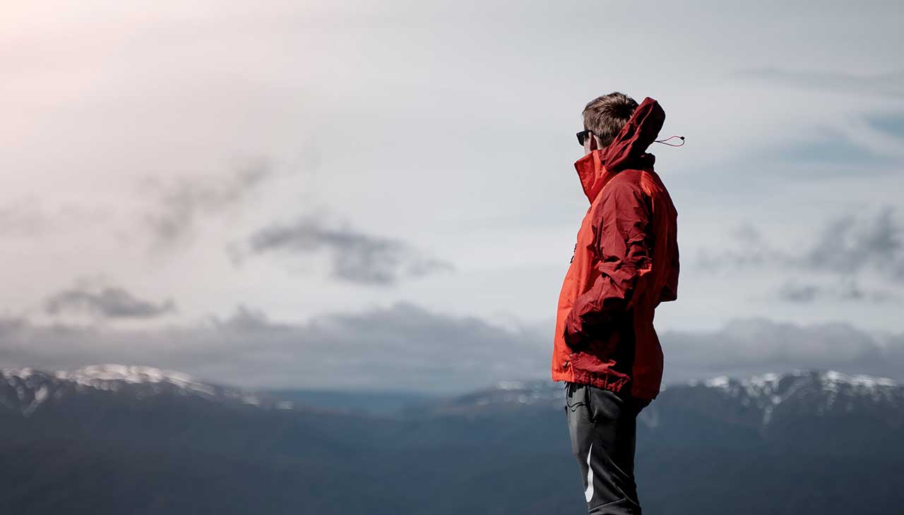 Die Evolution der Outdoor-Bekleidung: Funktionalität und Nachhaltigkeit in Einklang bringen